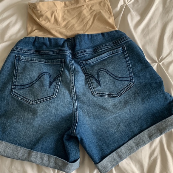 2 pack maternity shorts - Picture 3 of 6